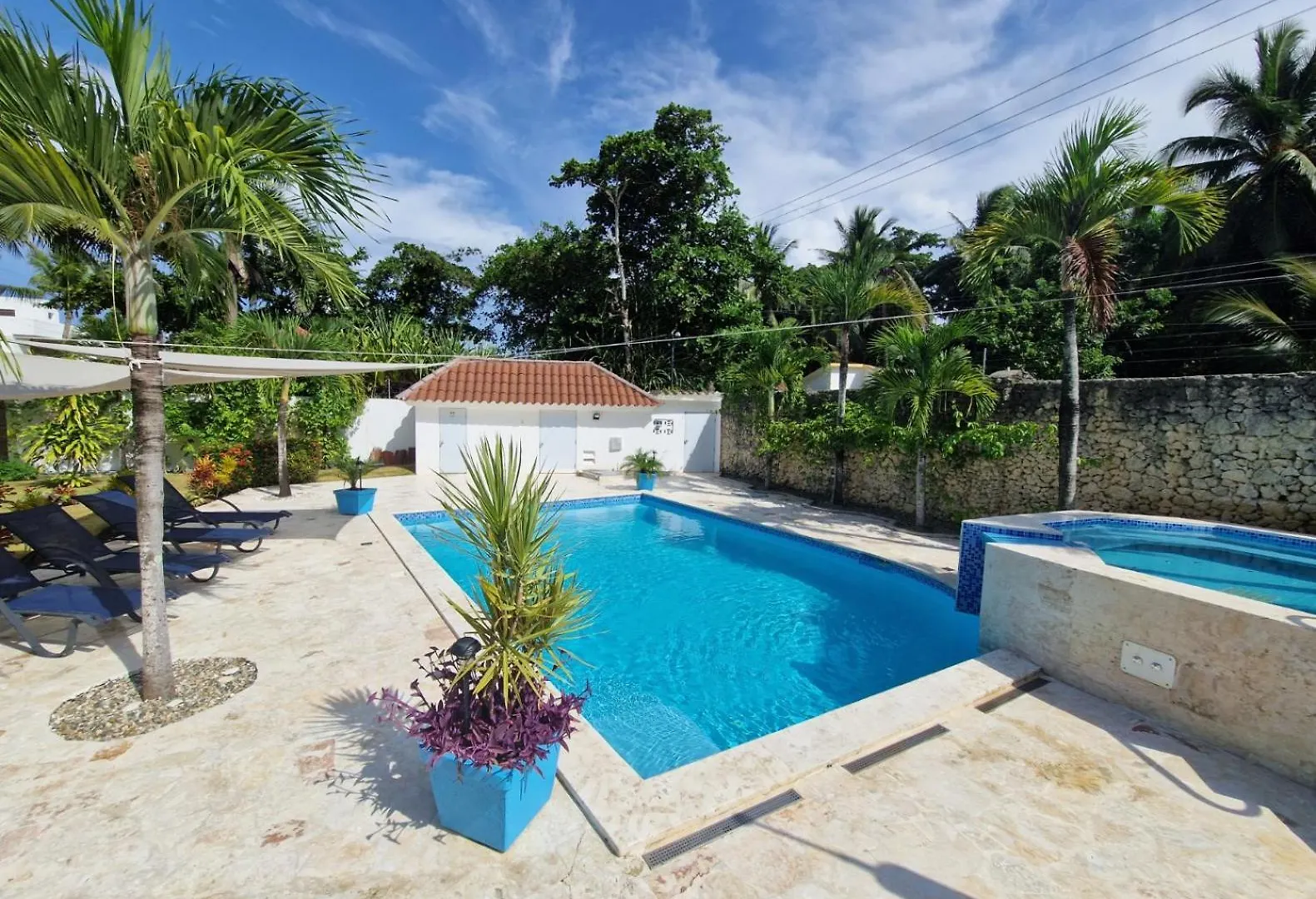 Casa Blanca - White House Apartment Cabarete