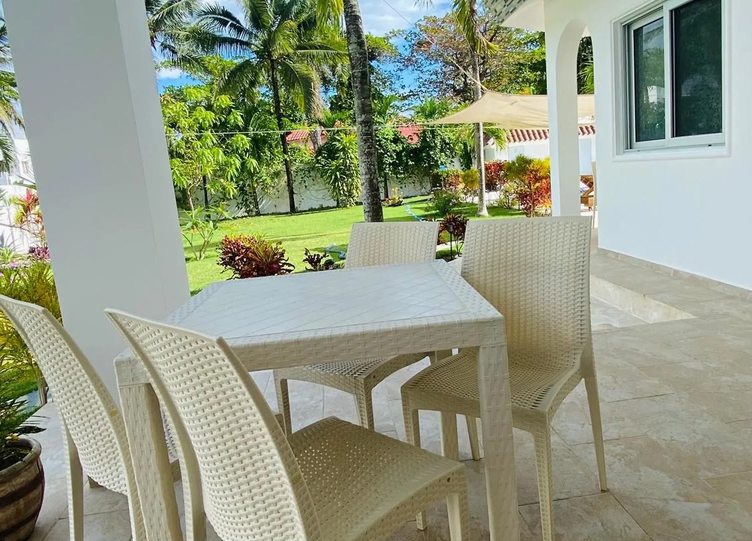 Casa Blanca - White House Apartment Cabarete