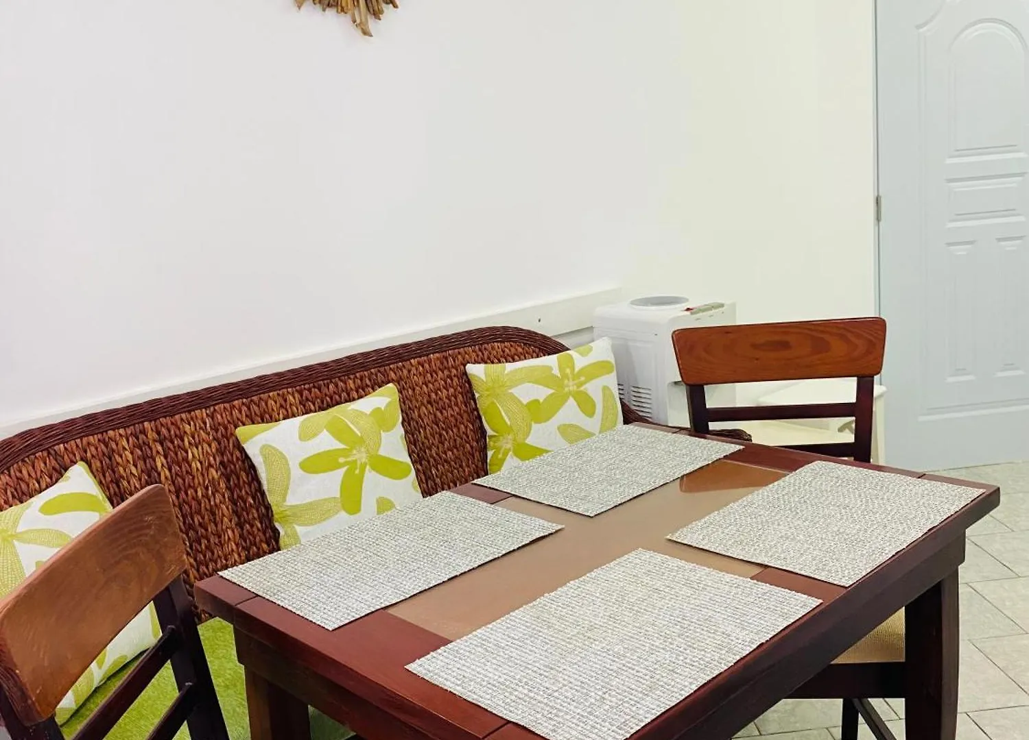 Casa Blanca - White House Apartment Cabarete