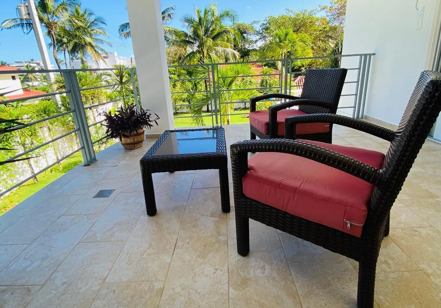 Casa Blanca - White House Apartment Cabarete